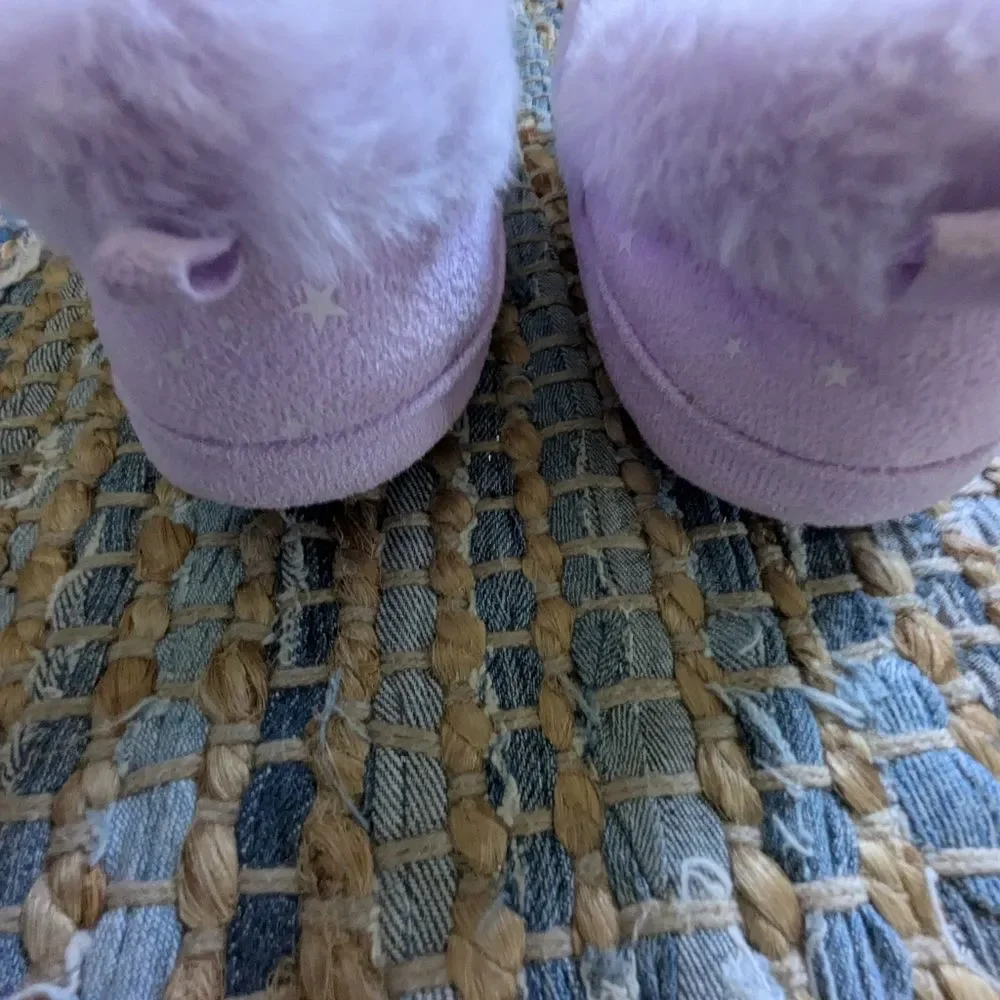 Disney Princess Slippers Girls Size 11/12 Fuzzy Pink House Shoes Moana Belle Tia
